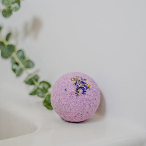 Natural lavender sleep stress relief bath bomb